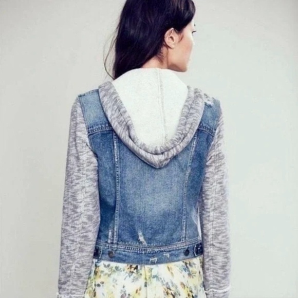 Free People Throwback Distressed Denim Knit Hooded Jacket Medium - Picture 3 of 16